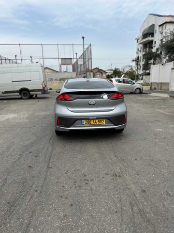 יונדאי איוניק