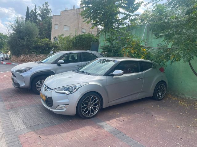 יונדאי ולוסטר