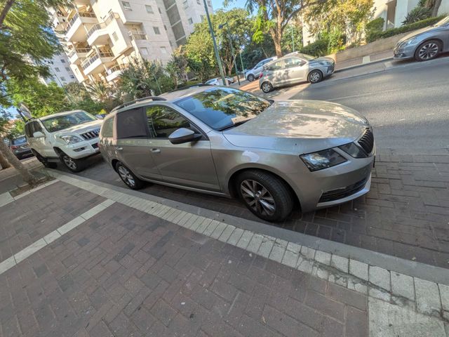 סקודה אוקטביה