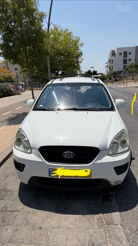 מודעת רכב קיה קארנס