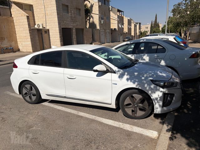 יונדאי איוניק