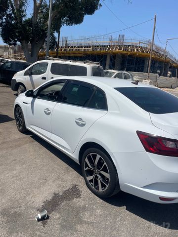 רנו מגאן