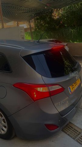 יונדאי i30