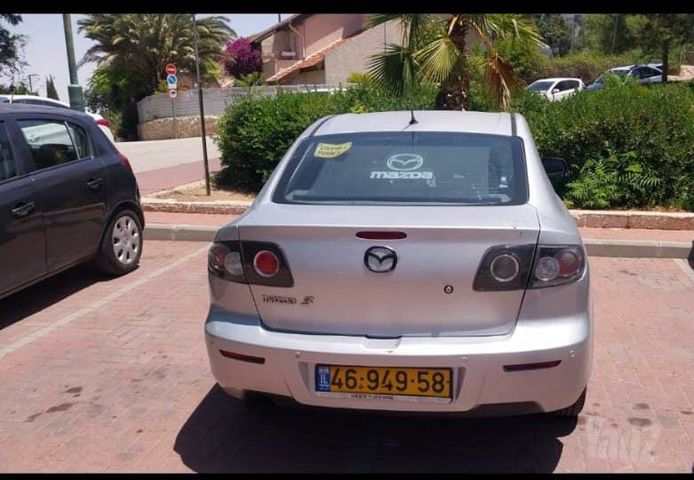 מאזדה 3