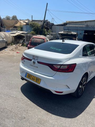 רנו מגאן