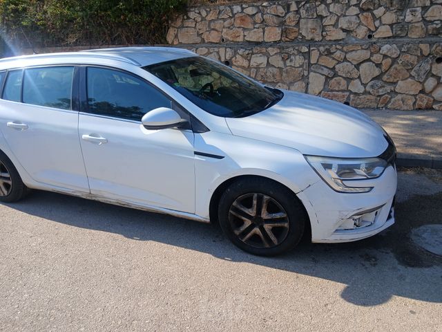 רנו מגאן