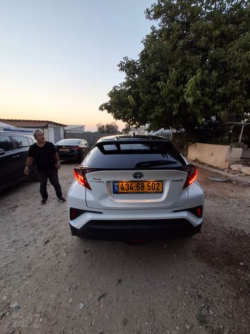טויוטה C-HR