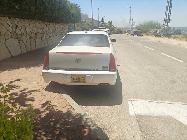 קאדילק DTS