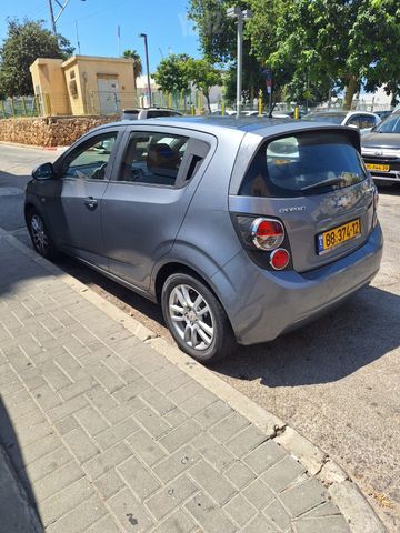 שברולט סוניק