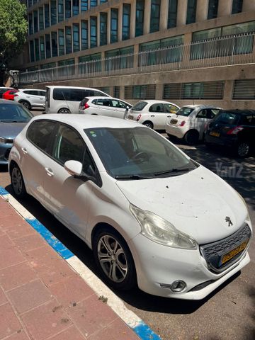 פיג'ו 208