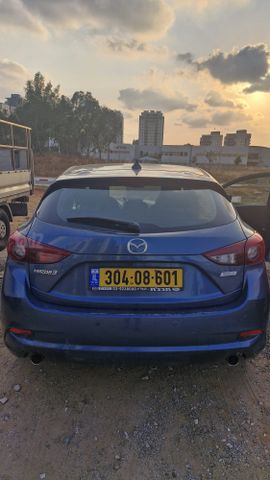 מאזדה 3