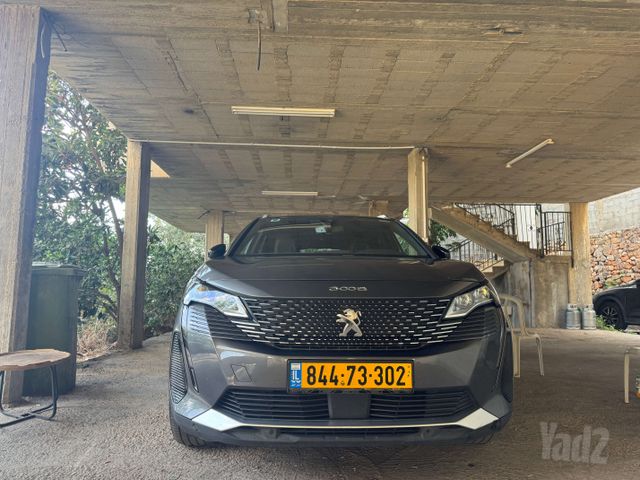 פיג'ו 3008