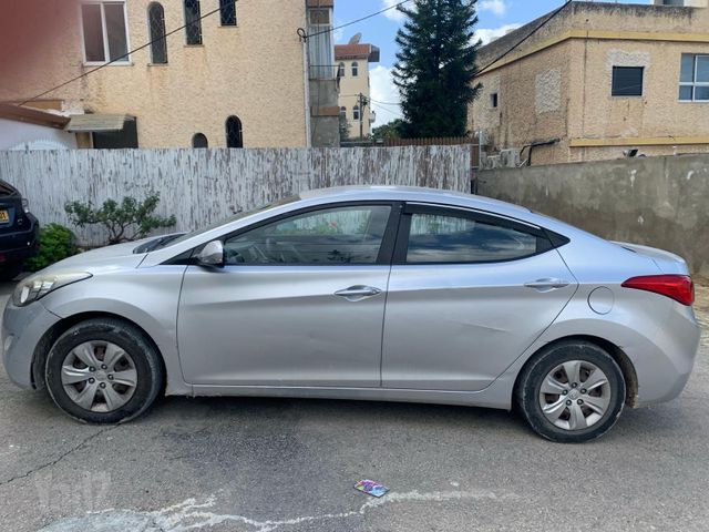יונדאי I35
