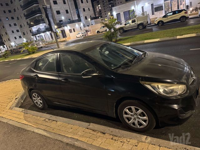 יונדאי אקסנט i25