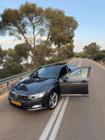 פאסאט Premium אוט׳ בנזין 1.8 (180 כ״ס)