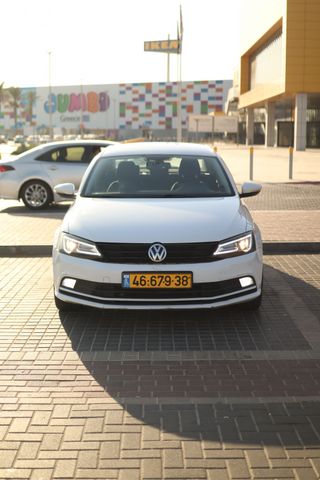 מודעת רכב פולקסווגן ג'טה