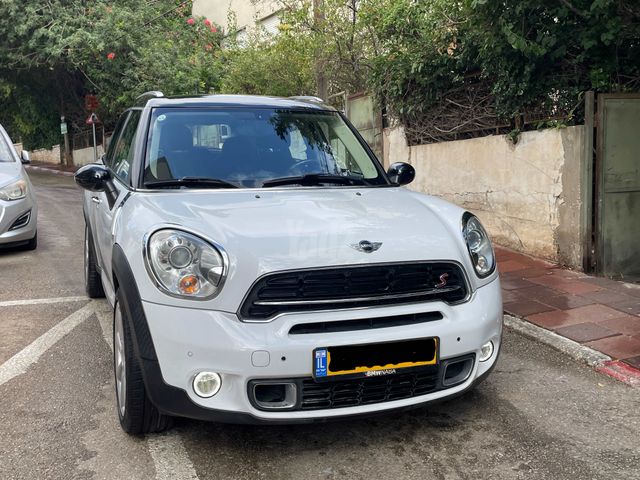 מודעת רכב מיני קאנטרימן