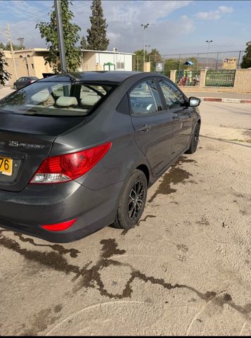 יונדאי אקסנט i25