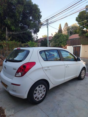 יונדאי i20