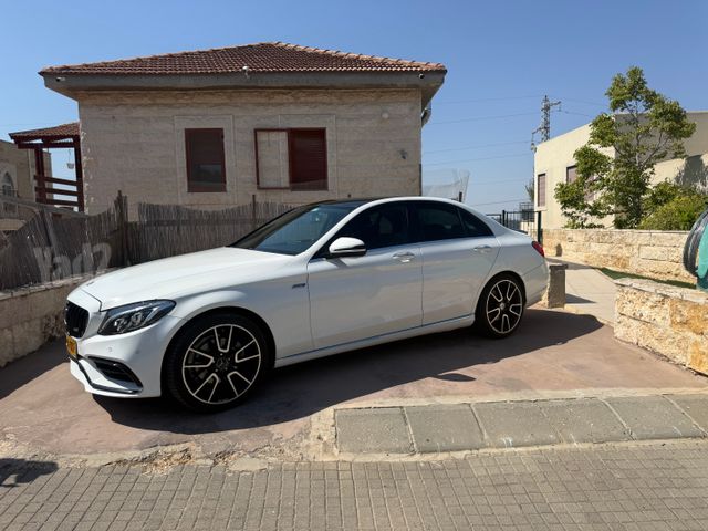 מרצדס-בנץ C-class