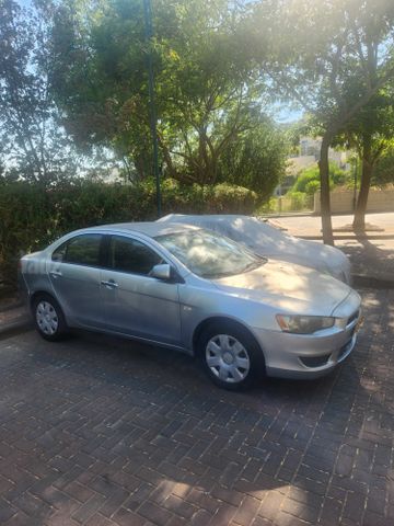 מודעת רכב מיצובישי לנסר