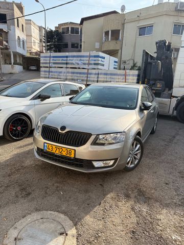 סקודה אוקטביה