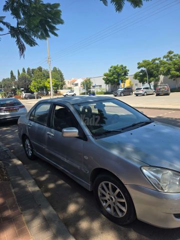 מיצובישי לנסר