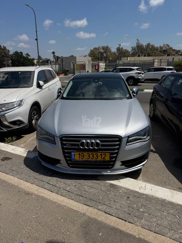 אאודי S8