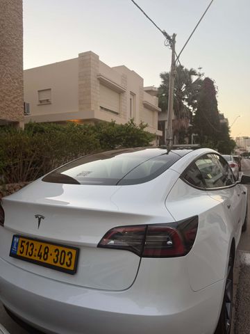 טסלה מודל 3