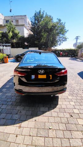 יונדאי אקסנט i25