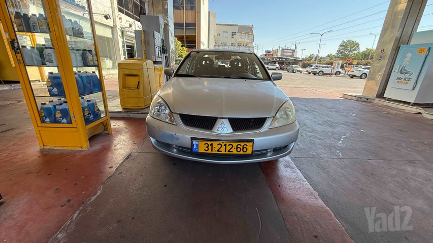 מיצובישי לנסר