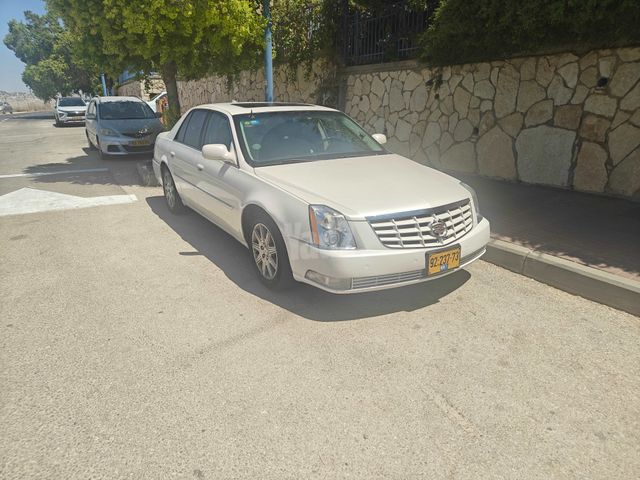 קאדילק DTS