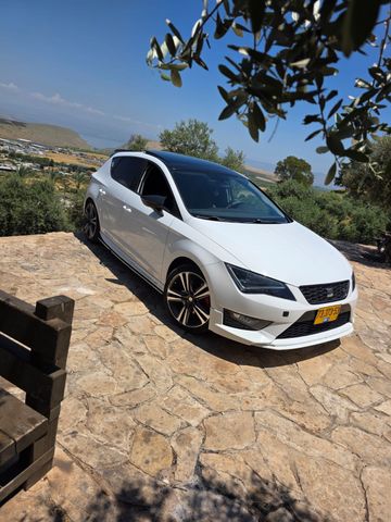מודעת רכב סיאט לאון