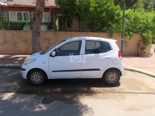 יונדאי i10