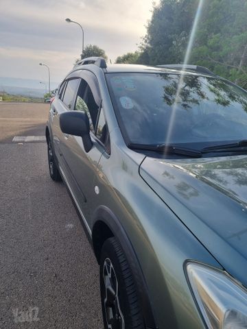 מודעת רכב סובארו XV