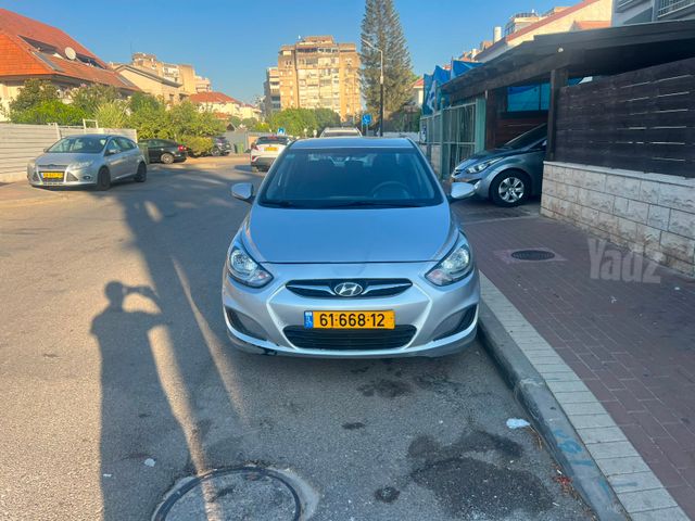 יונדאי אקסנט i25