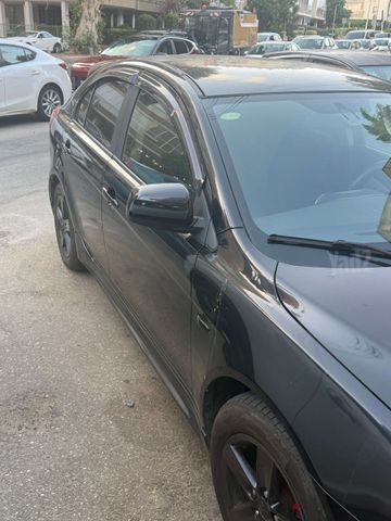 מיצובישי לנסר