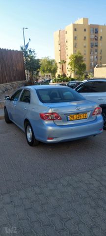 טויוטה קורולה