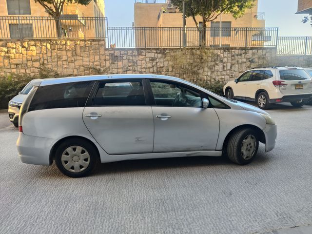 מיצובישי גרנדיס