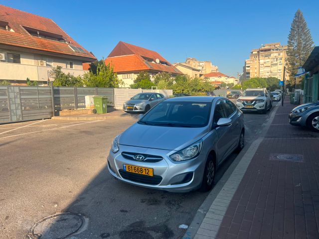 מודעת רכב יונדאי אקסנט i25
