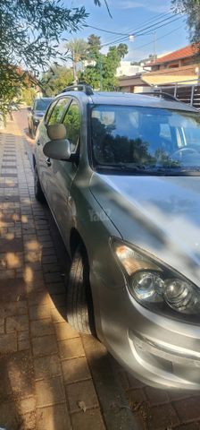יונדאי i30