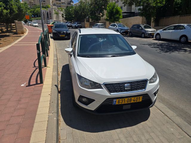 מודעת רכב סיאט ארונה