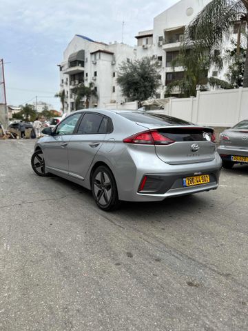 יונדאי איוניק