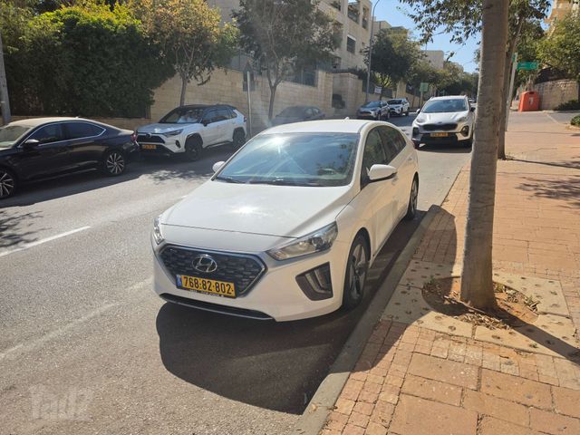 מודעת רכב יונדאי איוניק