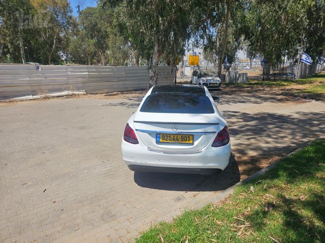מרצדס-בנץ C-class