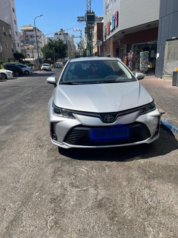 מודעת רכב טויוטה קורולה
