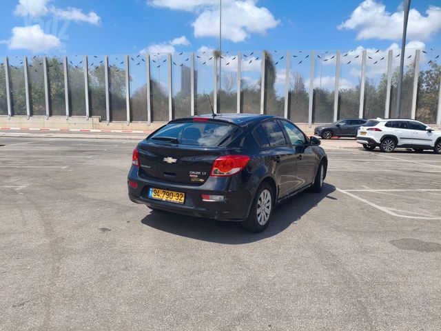 שברולט קרוז