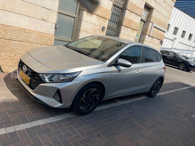 יונדאי i20