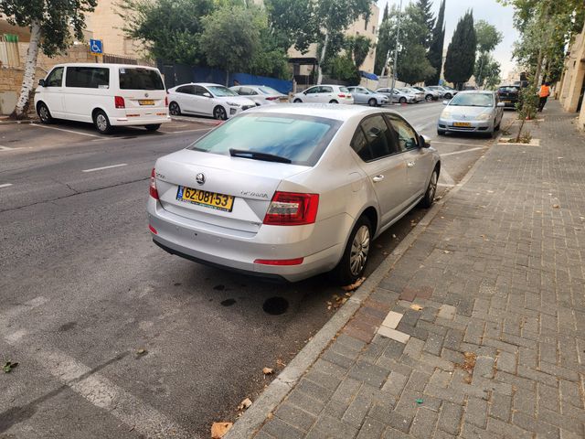 סקודה אוקטביה
