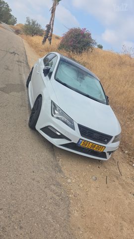 סיאט לאון